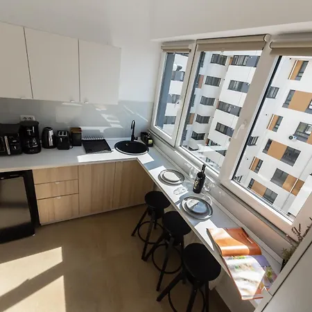 Apartamento Urban Haven Retreat 925 *
